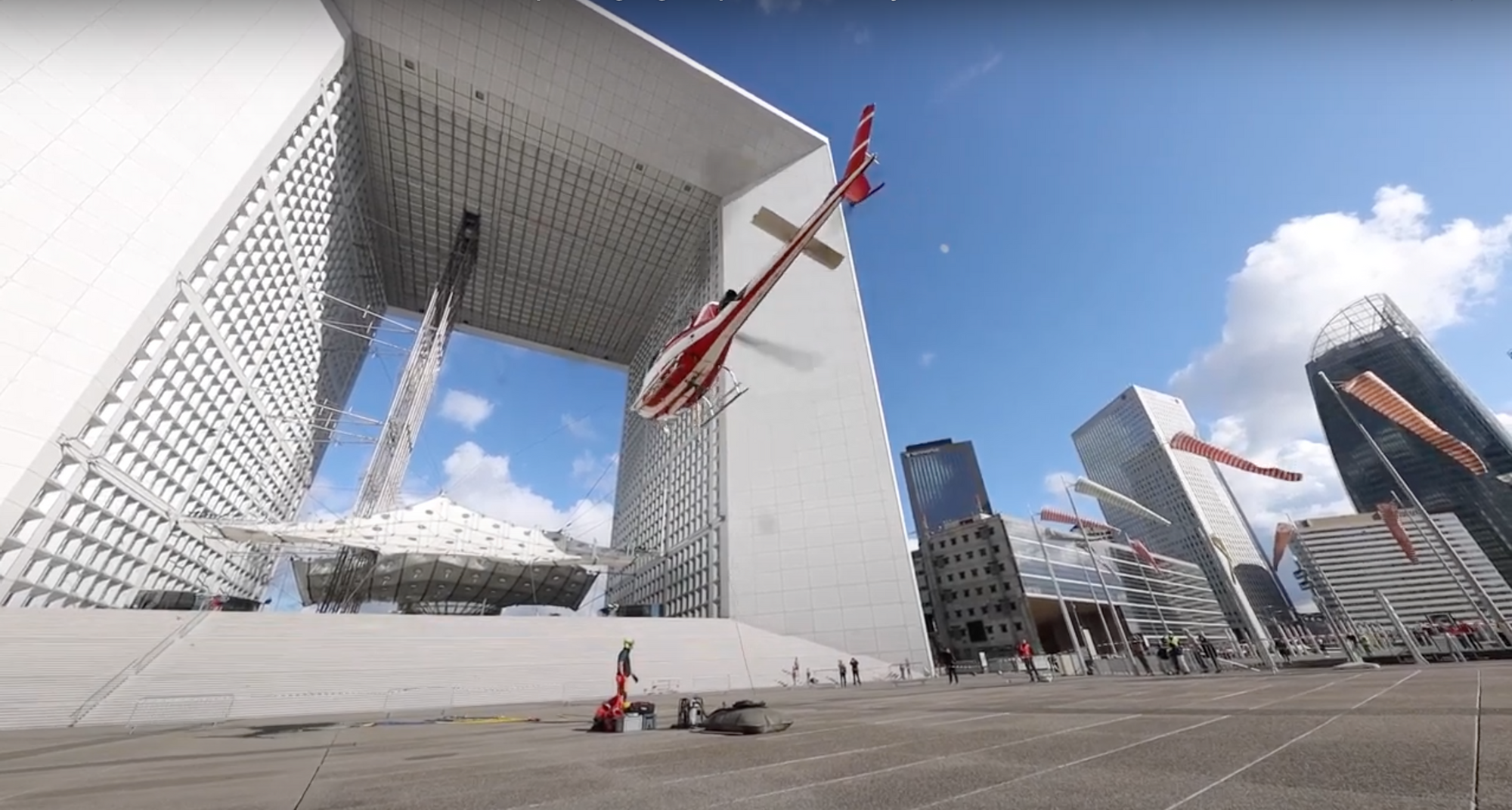 Héliportage SAF Arche de la défense le 6 juin 2020