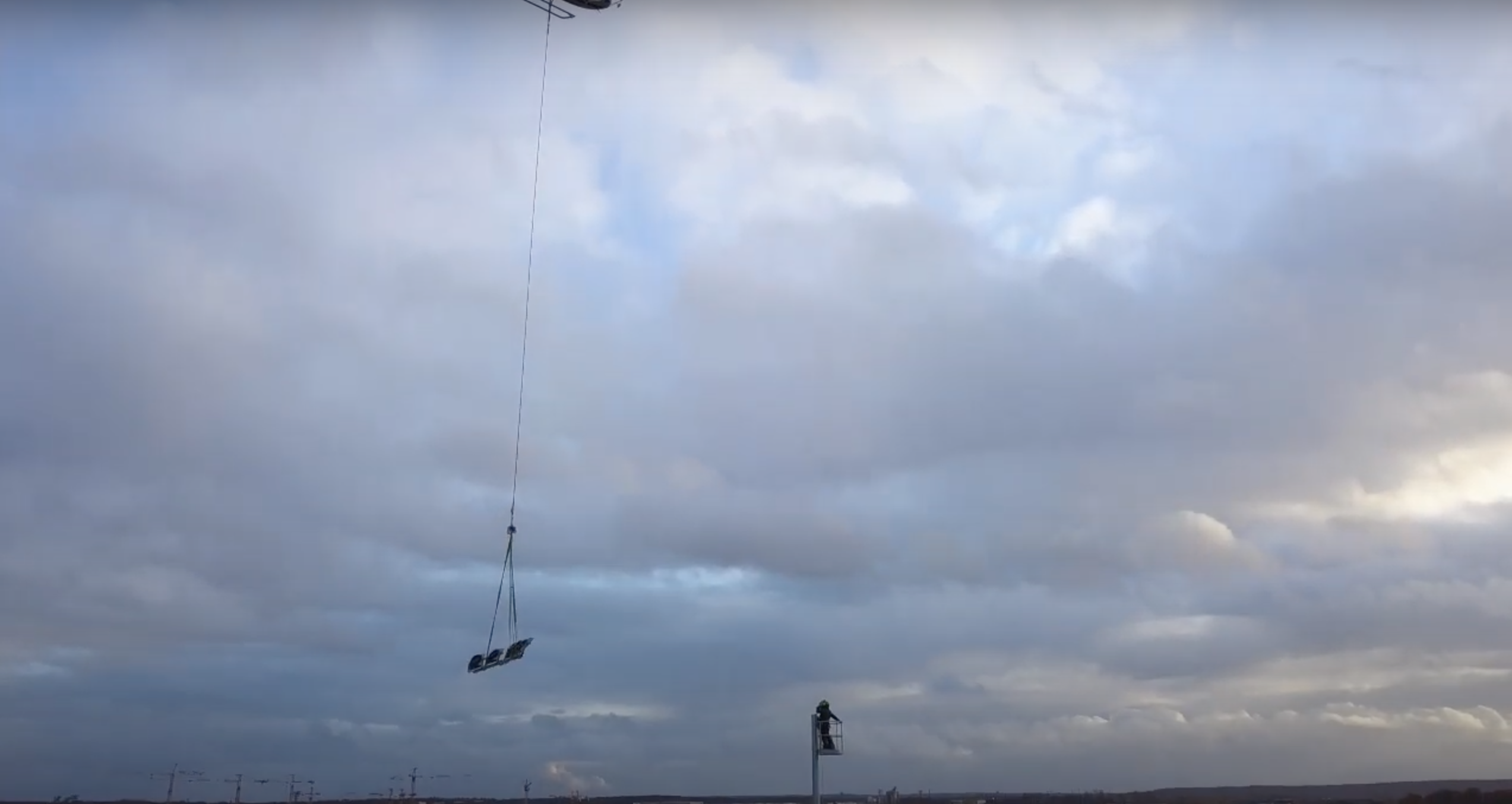 Héliportage SAF mats d’éclairage zone urbaine le 28 nov 2019