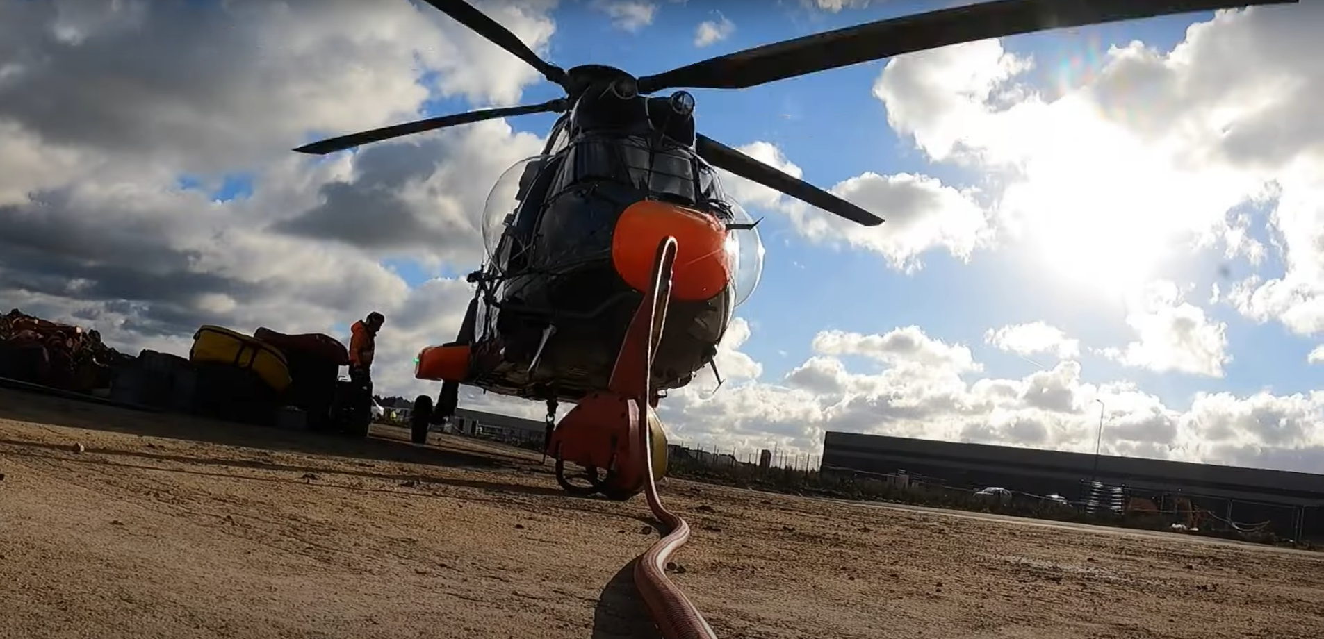 Héliportage / hélitreuillage SAF Hélicoptère Roof top